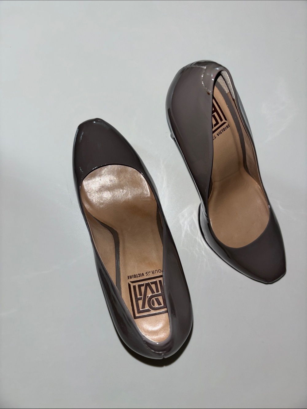 Pour La Victoire Grey Patent Leather Pumps
Style Name: Irina